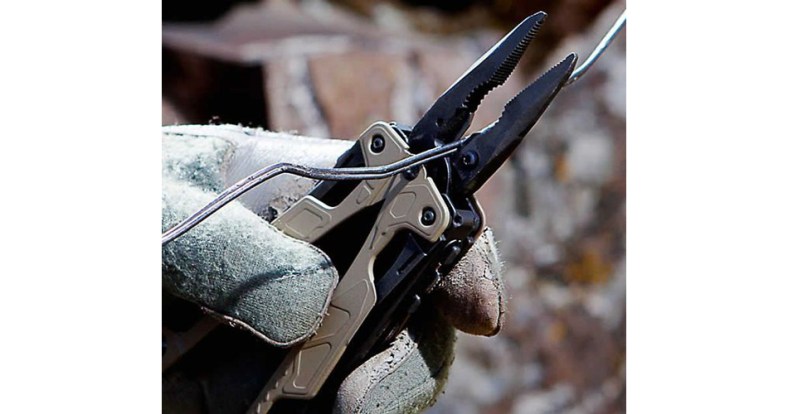 Spring-loaded pliers and wire-cutters for one-hand use
