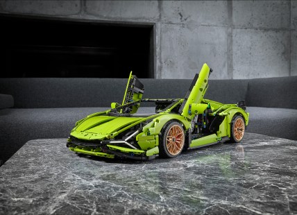Lego Technic Lamborghini Sian FPK 37 7
