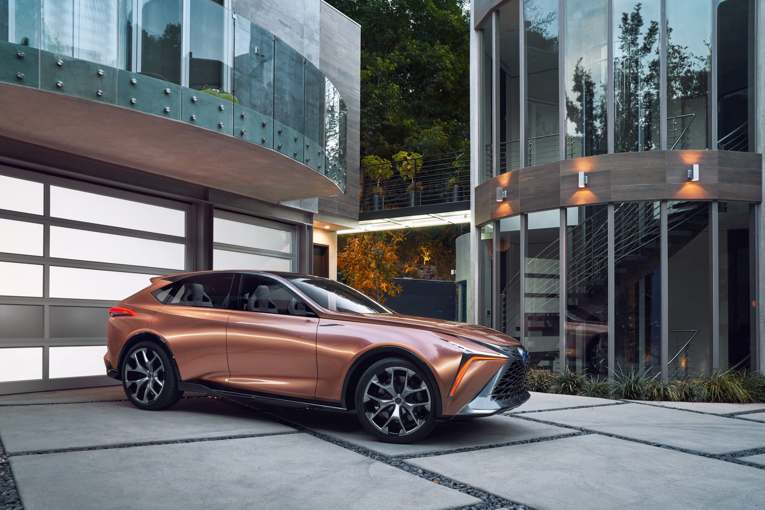 Lexus_LF1_Limitless_alt_01_59B23D1D32599EA49ACFB077C434CE276A75B1BD