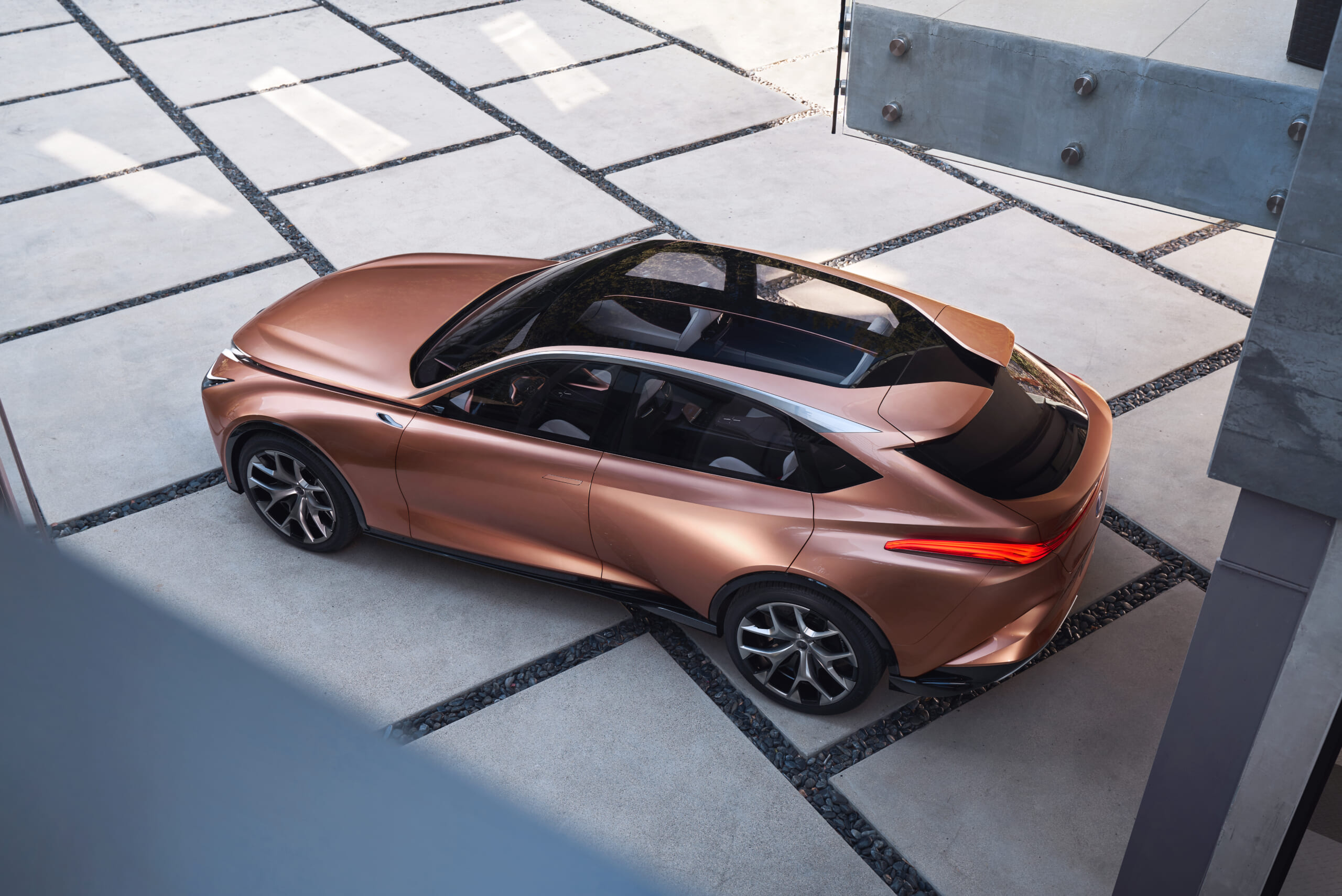 Lexus_LF1_Limitless_alt_08_1DD947D00E4732CC8645A45EE5F98361BBE042D3