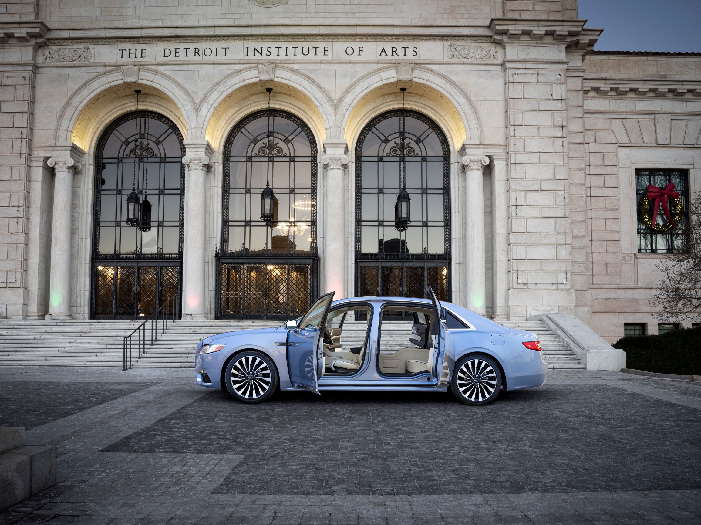Lincoln Continental 80th Anniversary Coach Door Edition (2)