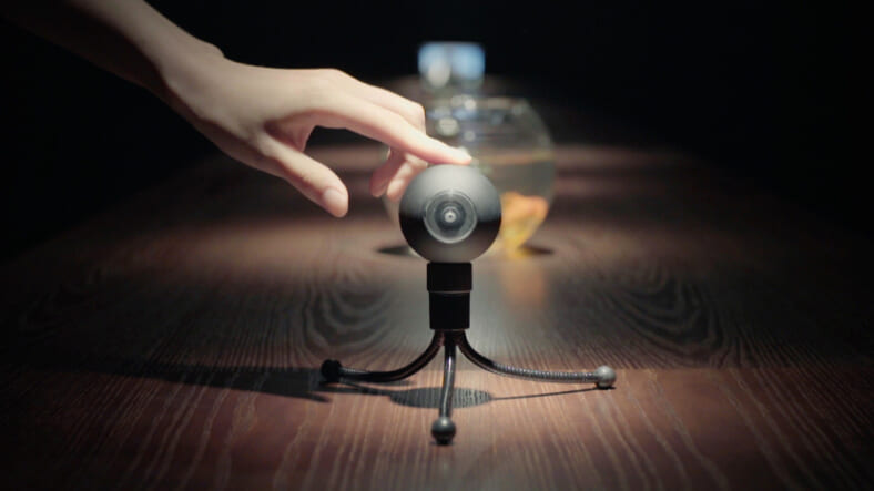 The tiny Luna 360 video camera