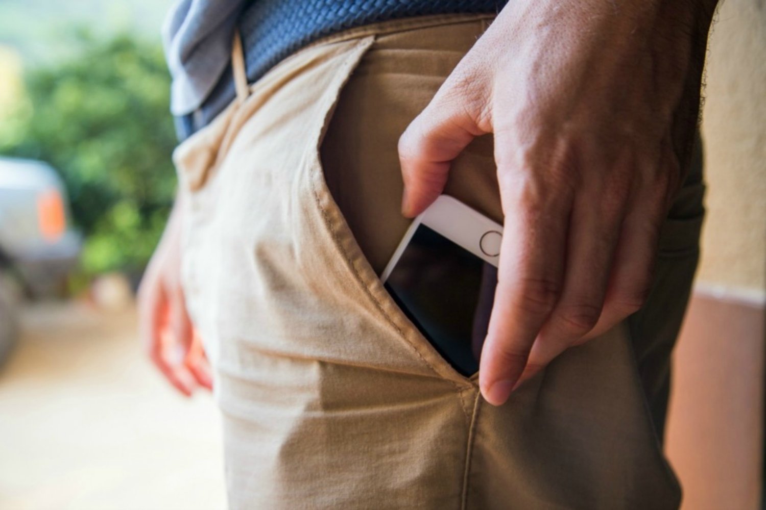 man cell phone