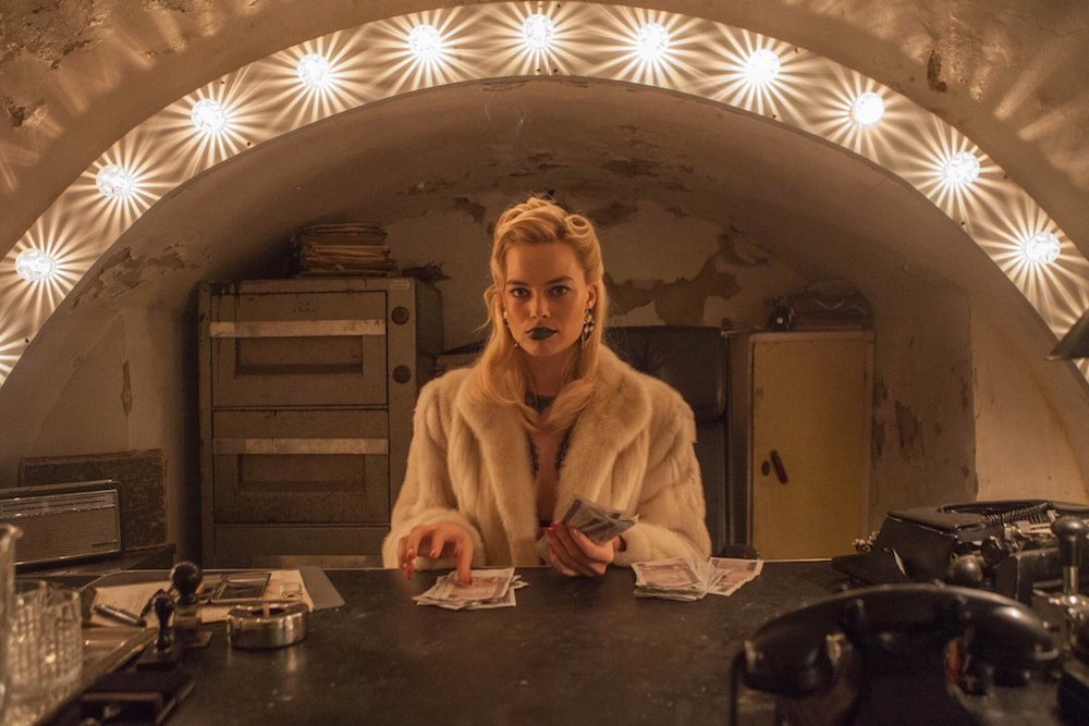 margot-robbie-terminal-trailer-2