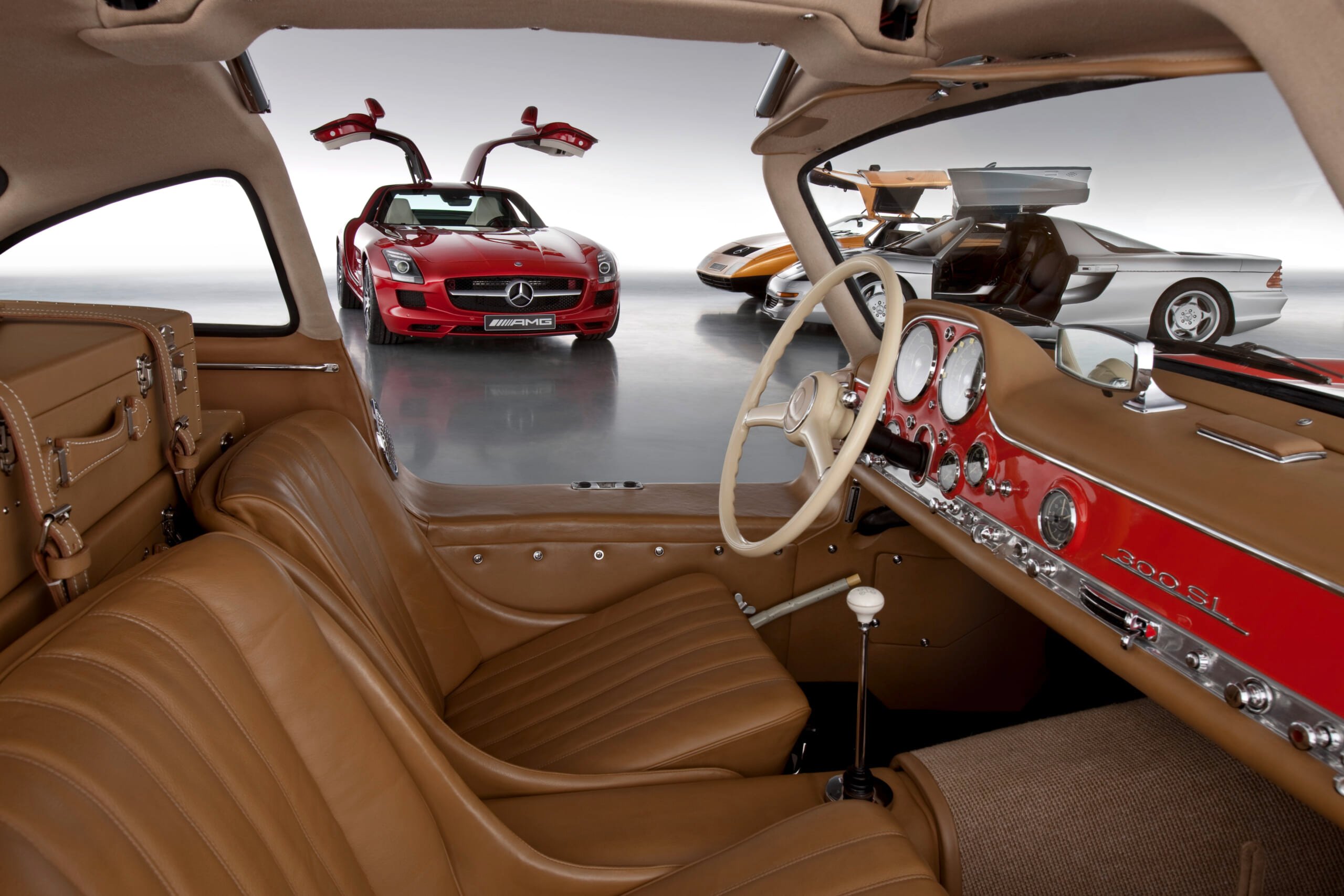 Mercedes-Benz Gullwing family 2.jpg