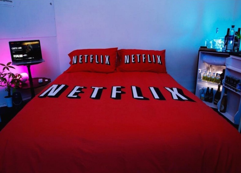 netflix-and-chill-airbnb-main.jpg