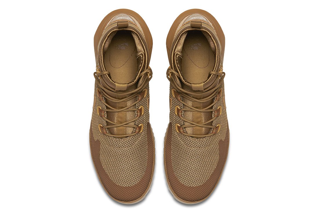 nike mens air wild mid boots