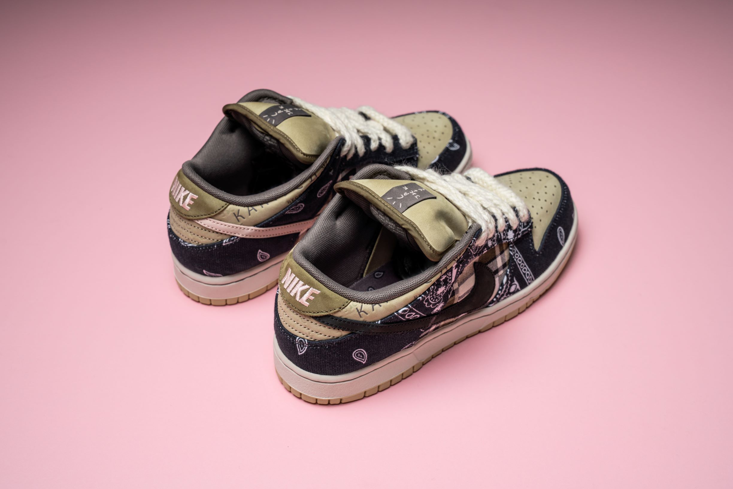 Nike SB Dunk Low Travis Scott (14)
