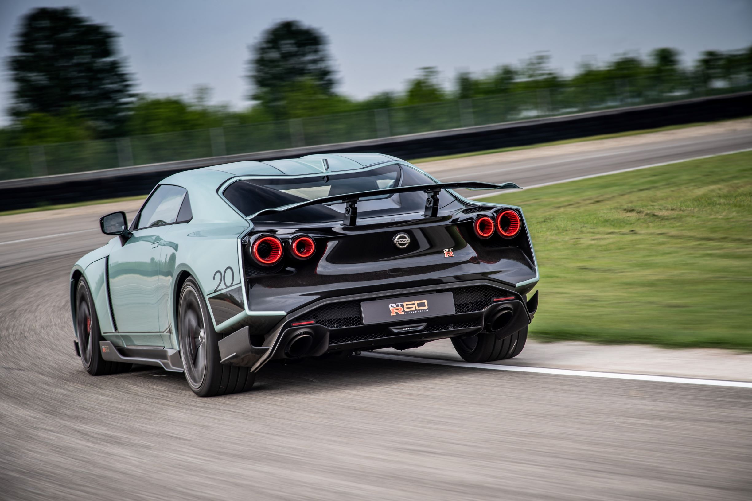 Nissan GT-R50 (7)