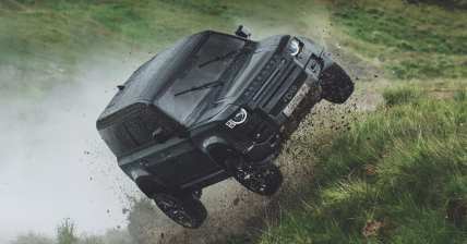 No Time to Die Land Rover Defender Promo