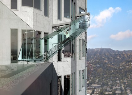 US Bank Tower's 45-foot glass-enclosed Skyslide