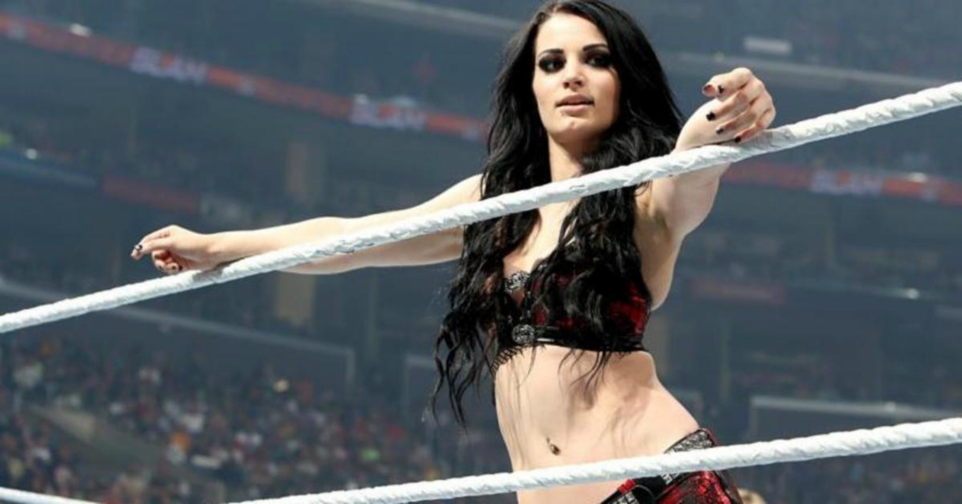 Paige Finally Returned to WWE Raw After 17 Months, And She Totally Killed  It - Maxim