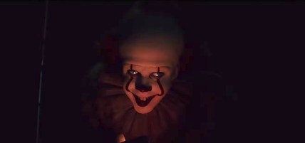 pennywise-youtube-trailer-screengrab