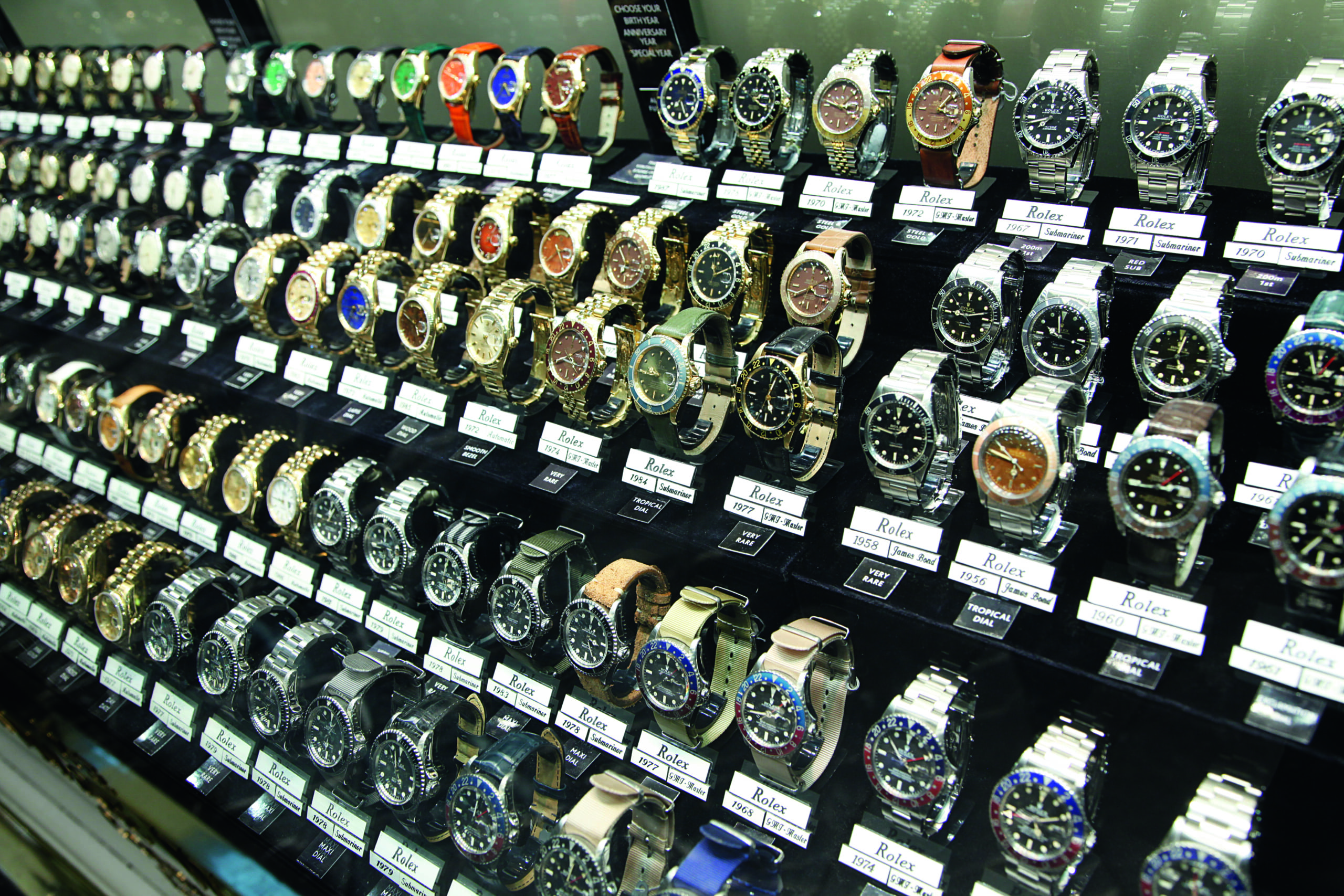 Inside the World's Largest Vintage Rolex Collection -