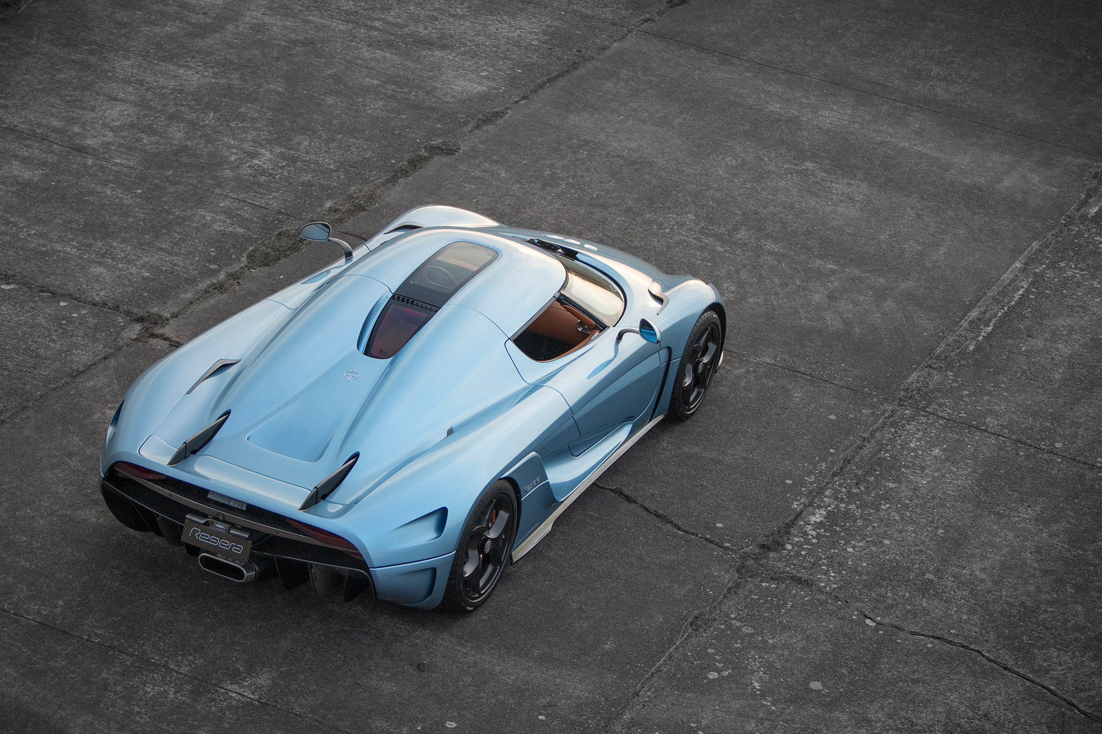 regera_01_above_1440.jpg