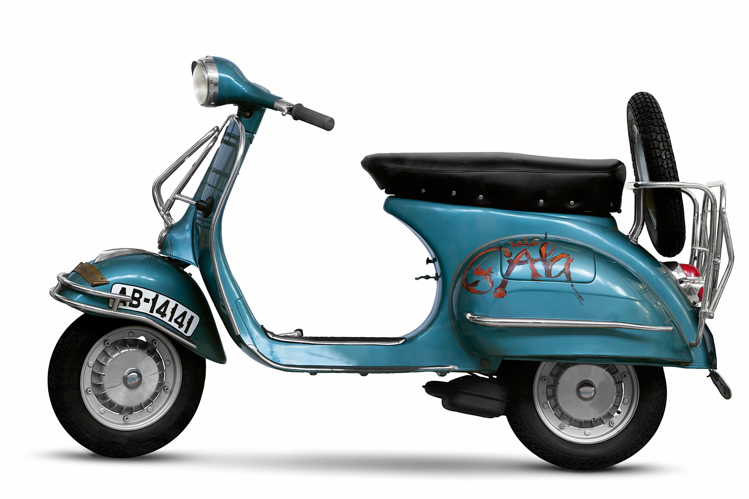 Spanish-made 150 S used by two students to make a trip around the world in 79 days