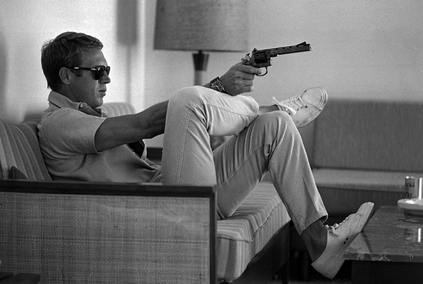 steve-mcqueen-palm-springs-a86c5e24e8670b32b20be8a74f6a1035-large-1111958.jpg