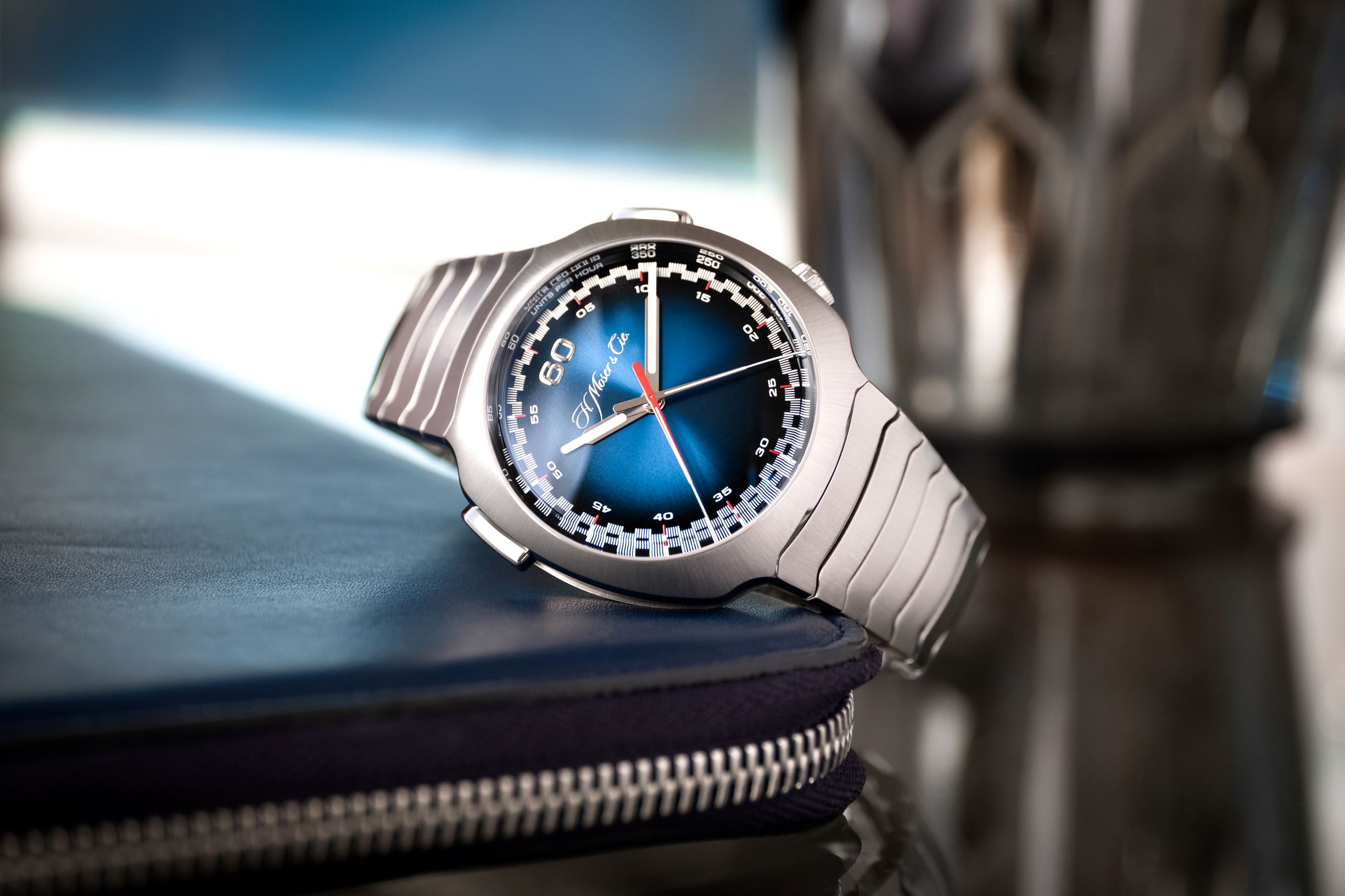 Streamliner Flyback Chronograph Automatic Funky Blue_6902-1201_Lifestyle_03