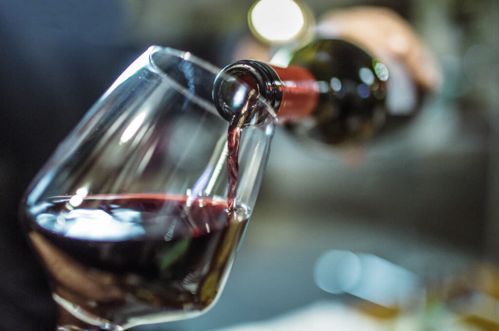 Wine Kills Germs That Cause Sore Throats And Dental Plaque Says 