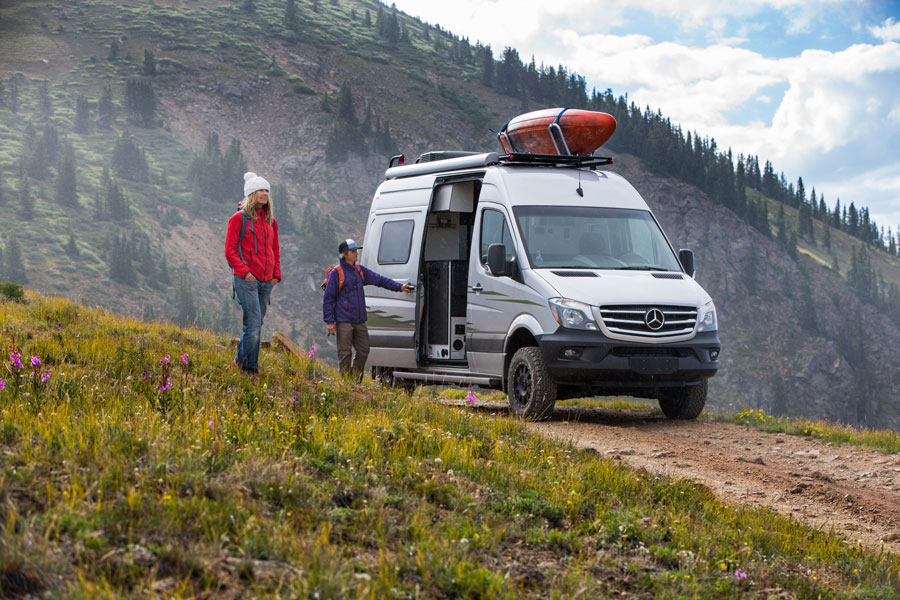 Winnebago Revel11