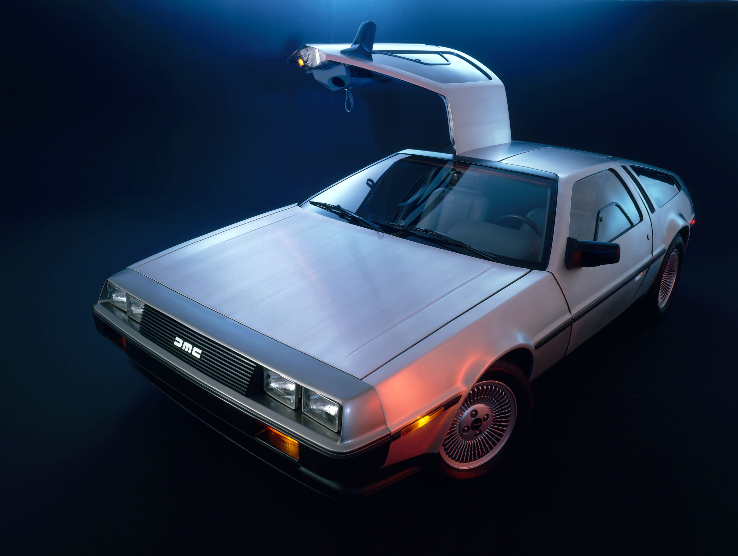 Delorean open door