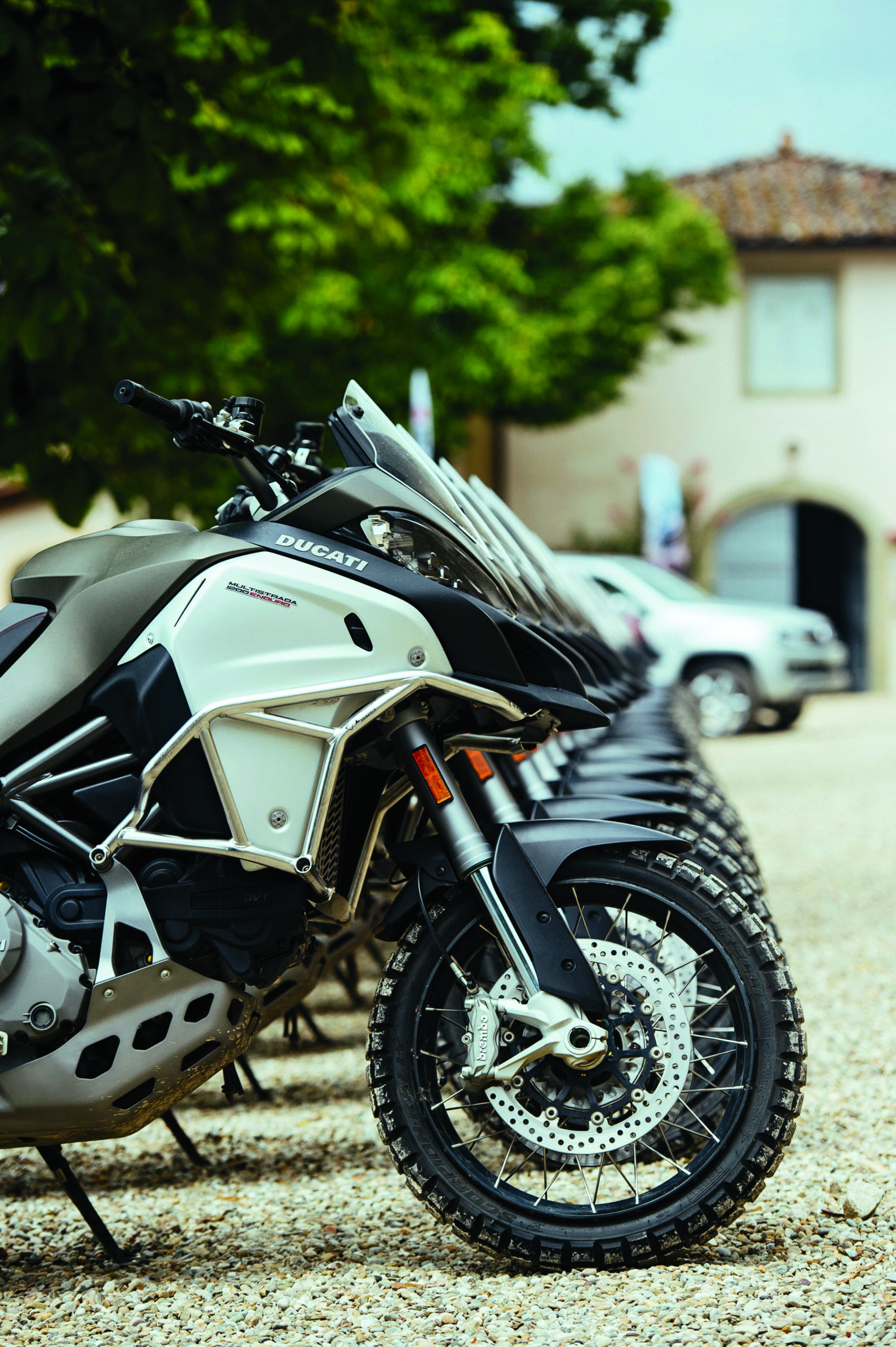 1016-Mx-DT_Ducati.06.jpeg