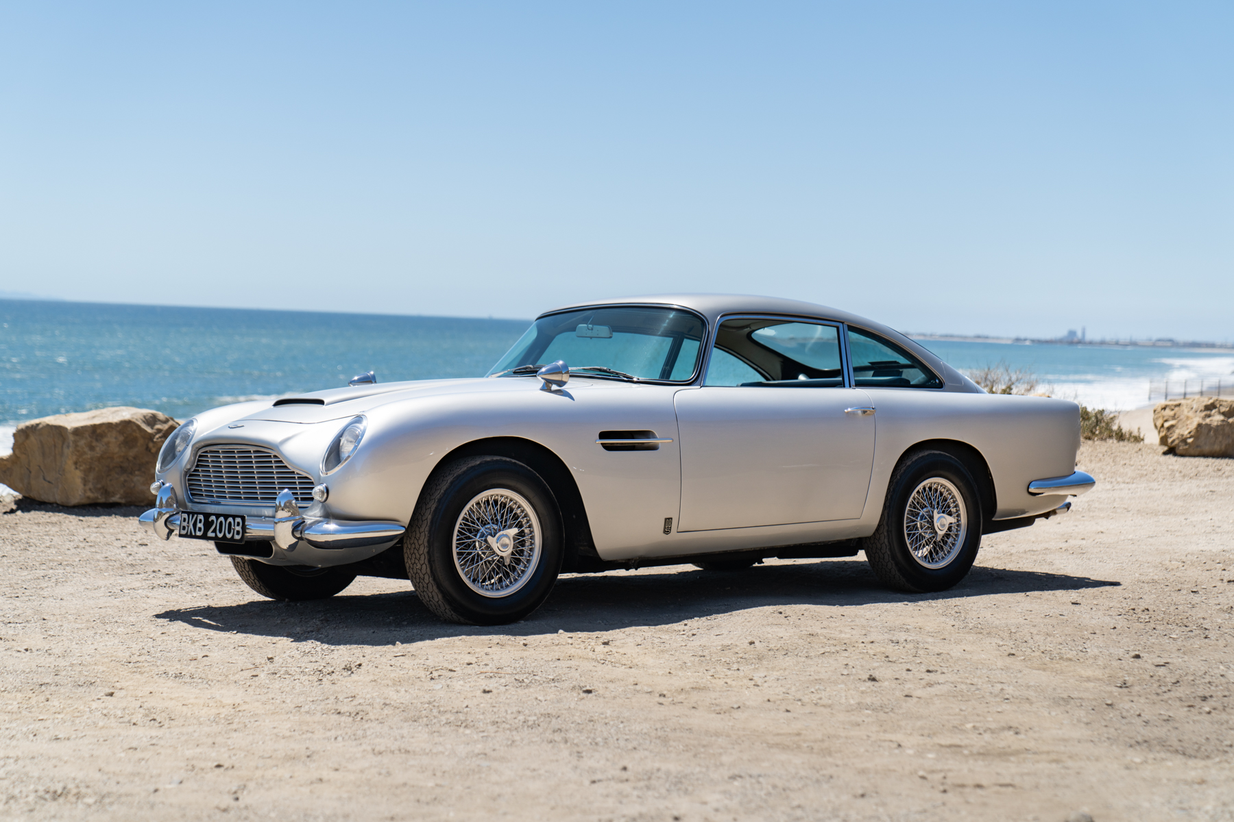 1964_Aston_Martin_DB5_001