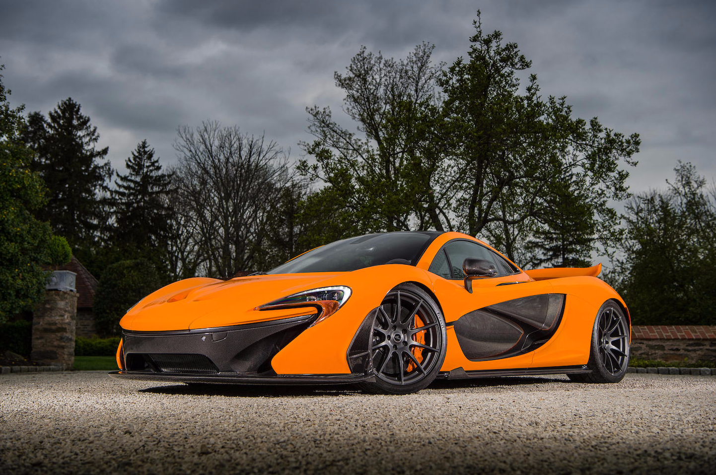 2014 McLaren P1 orange 5.png