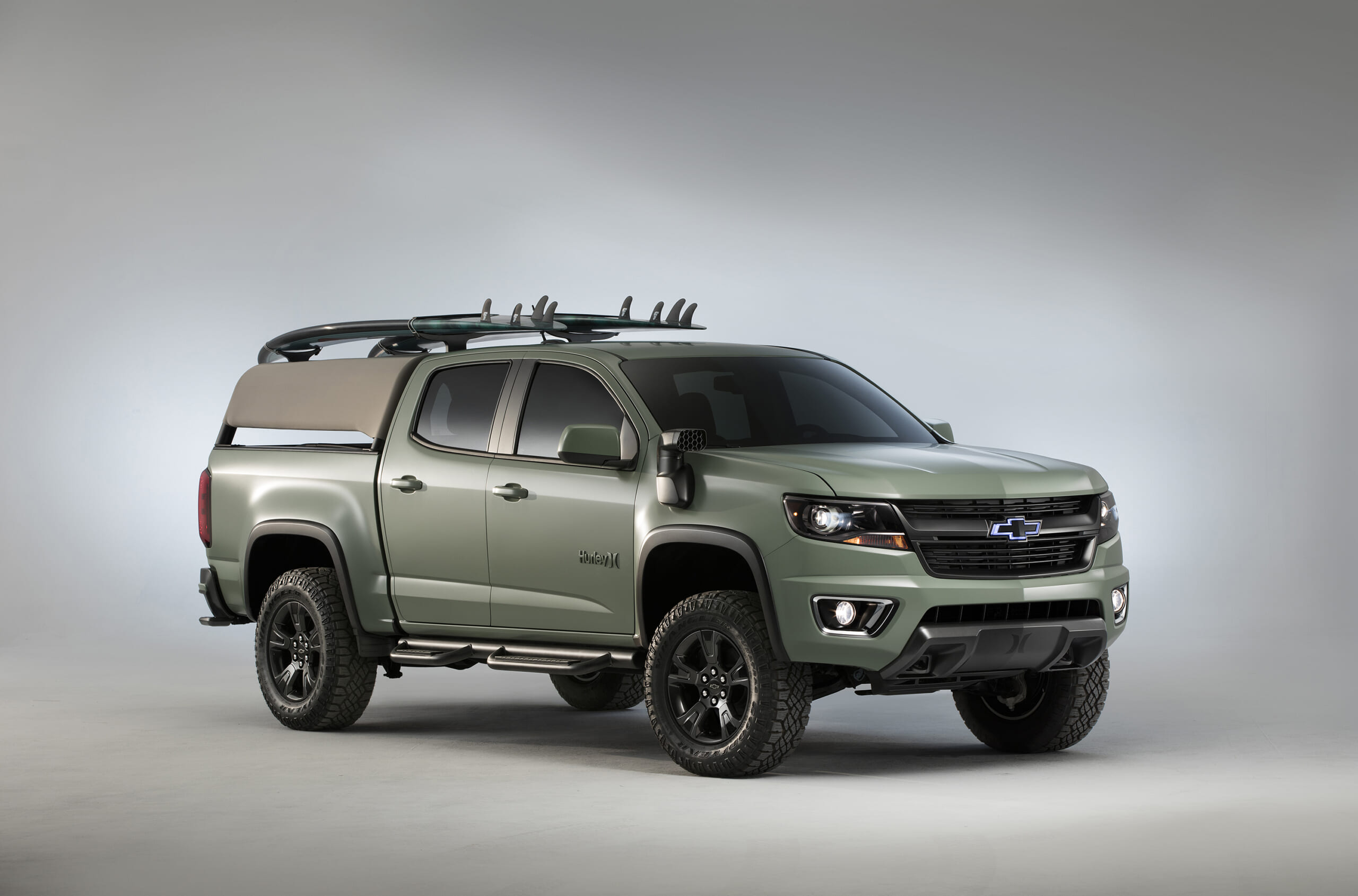 2016-SEMA-Chevrolet-Hurley-Colorado-007.jpg
