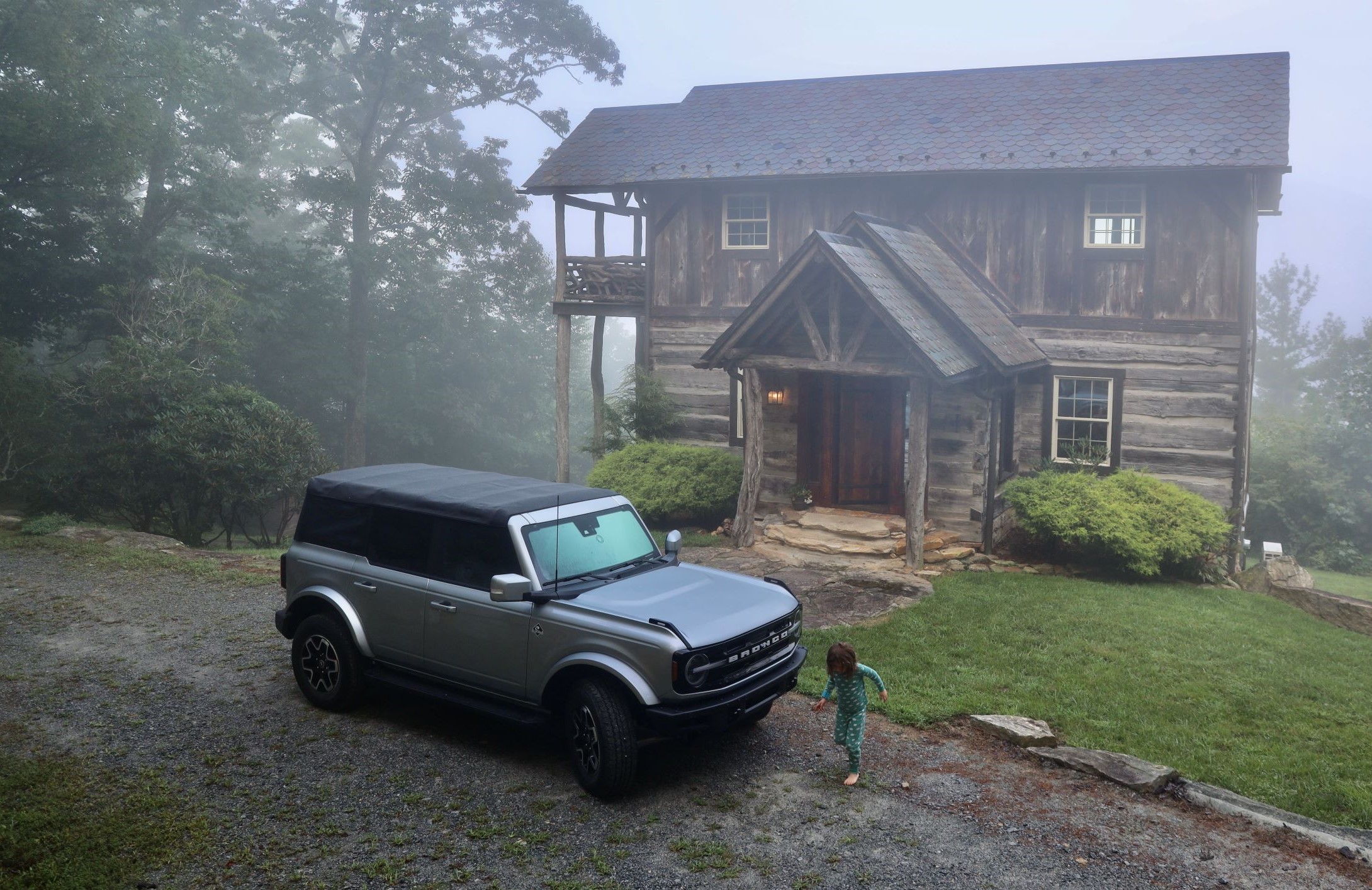 2021 Ford Bronco (1)