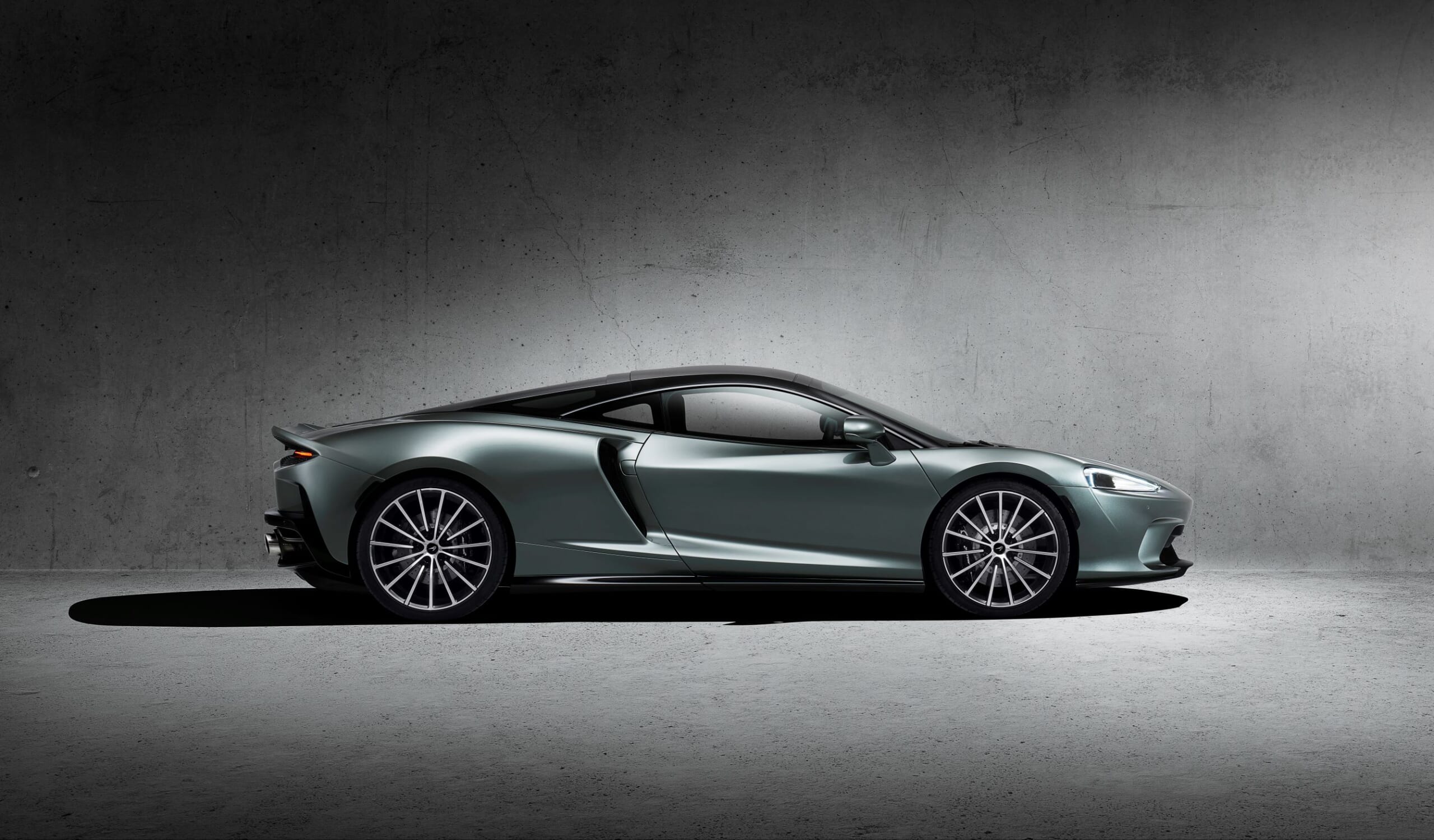 2021 McLaren GT (1)