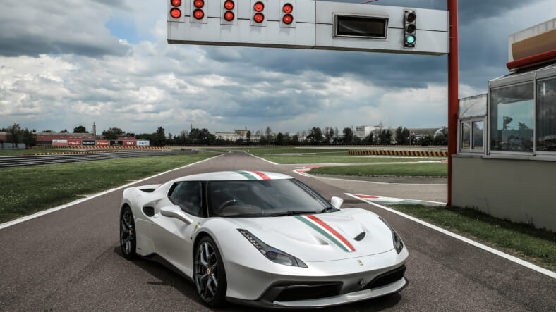 458_MM_Speciale_front_3_4.jpg