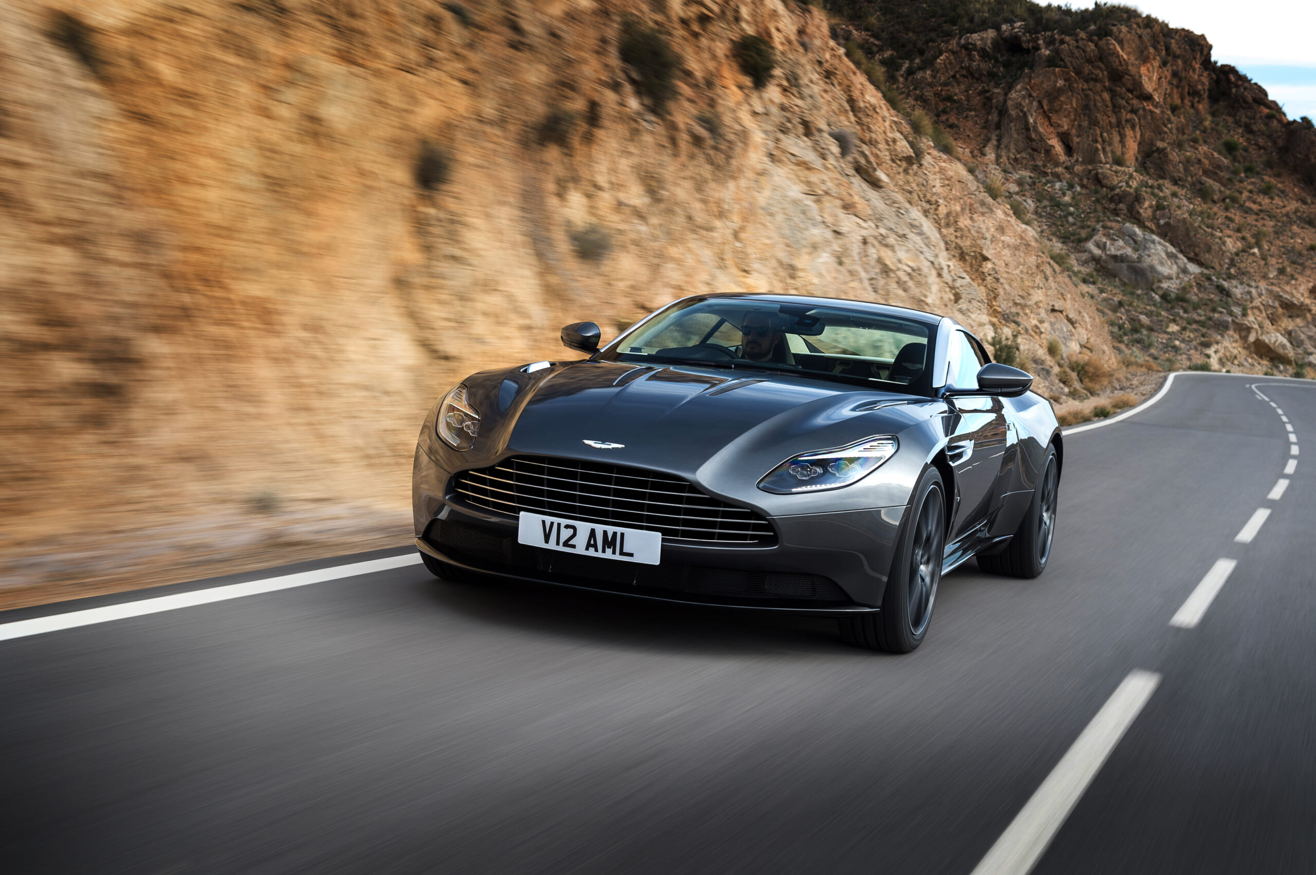Aston Martin DB11_Embargo 010316 1400CET_16.jpg