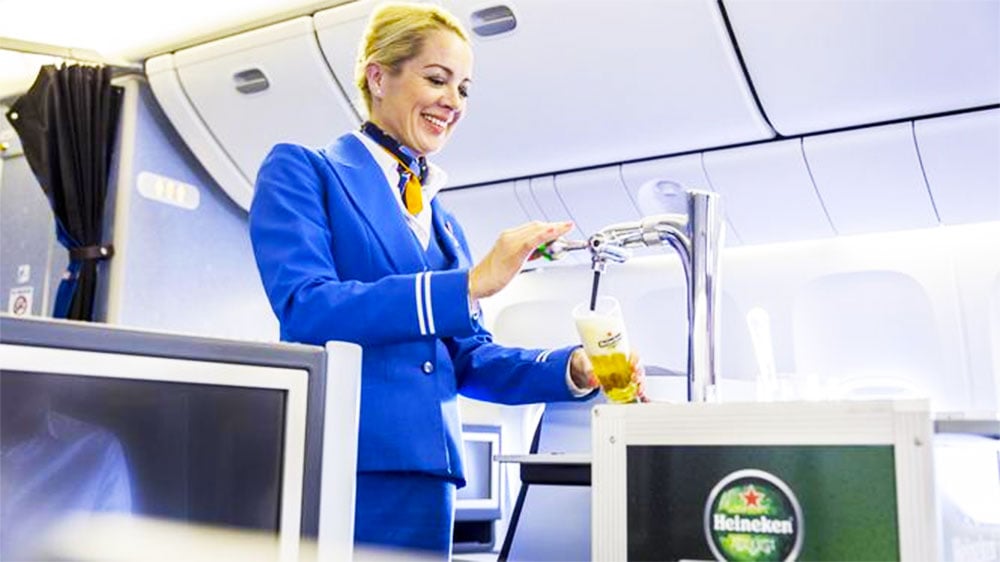 Draft beer on planes (Photo: KLM)