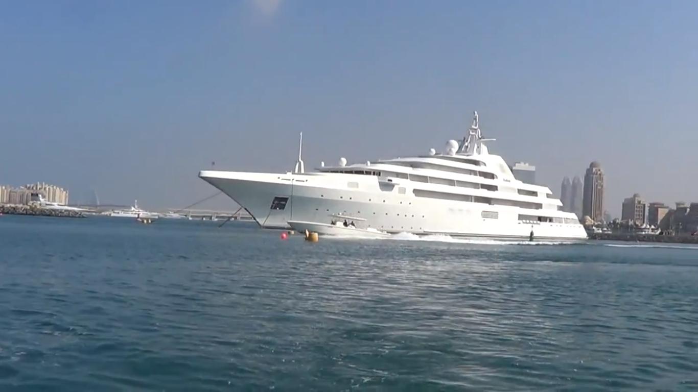 dubai-yacht.jpg