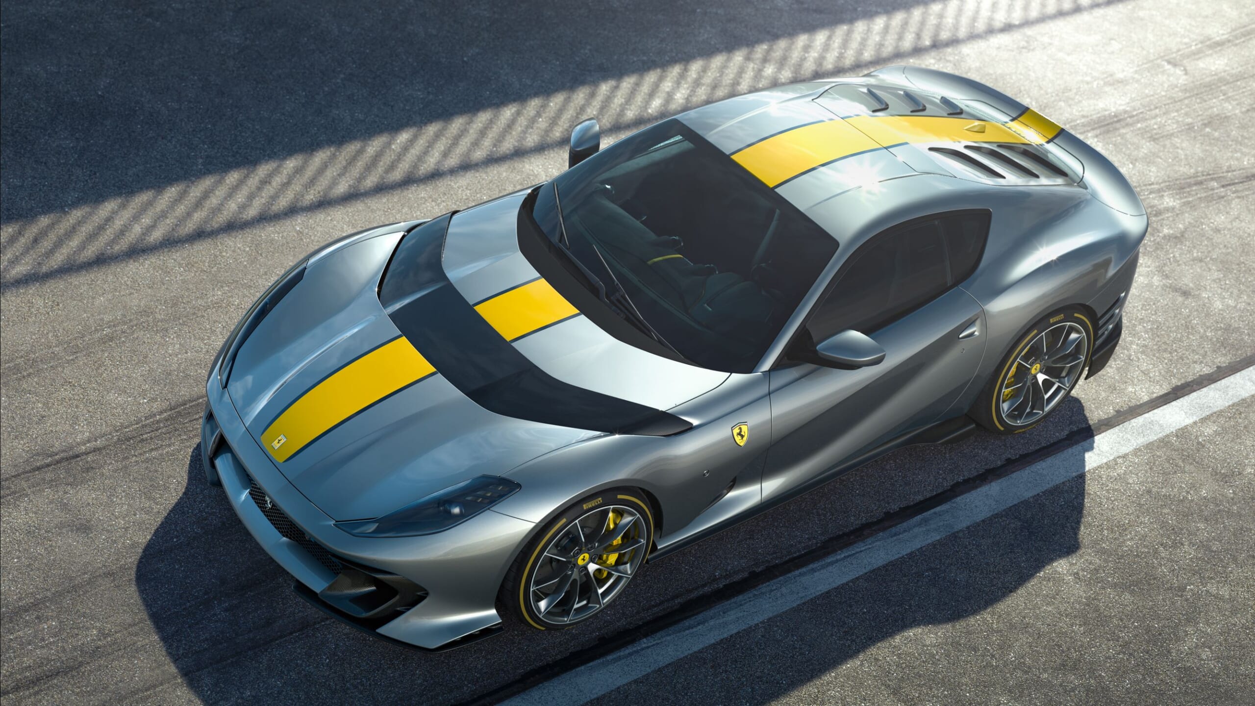 Ferrari 812 Superfast Limited Edition (2)