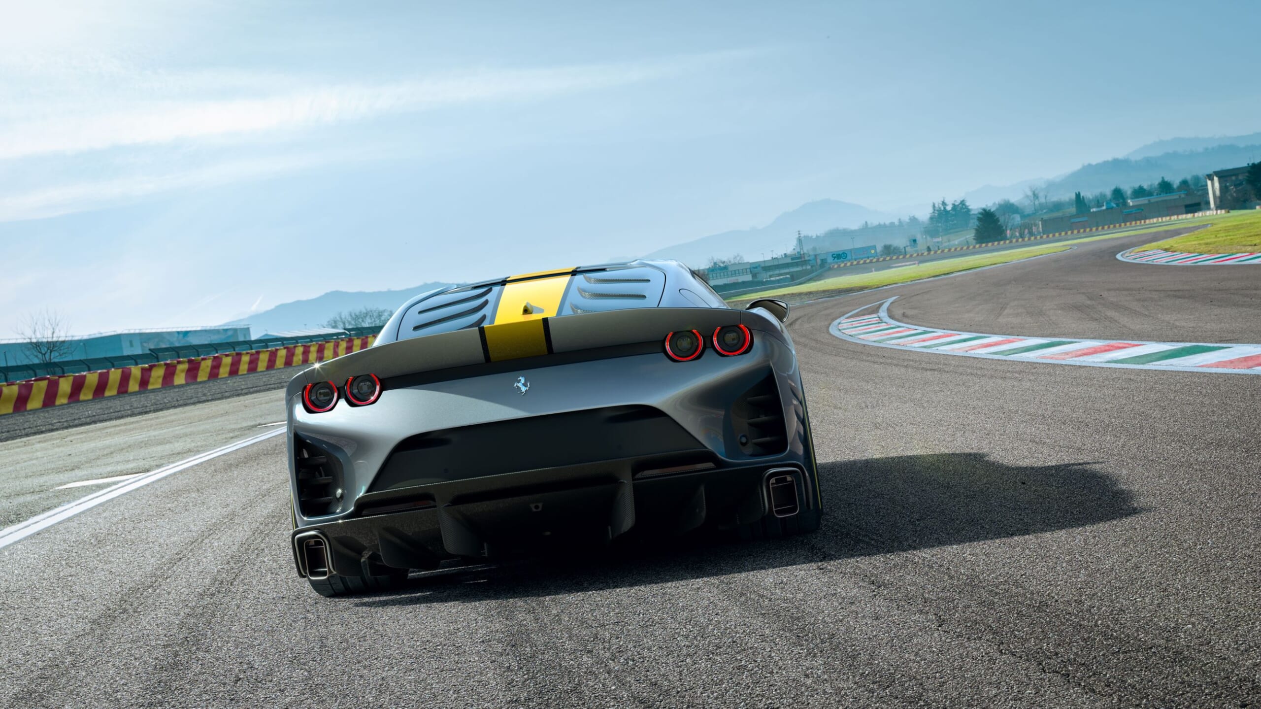 Ferrari 812 Superfast Limited Edition (4)