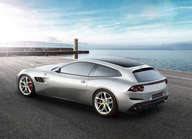 Ferrari_GTC4Lusso_T_4.jpg
