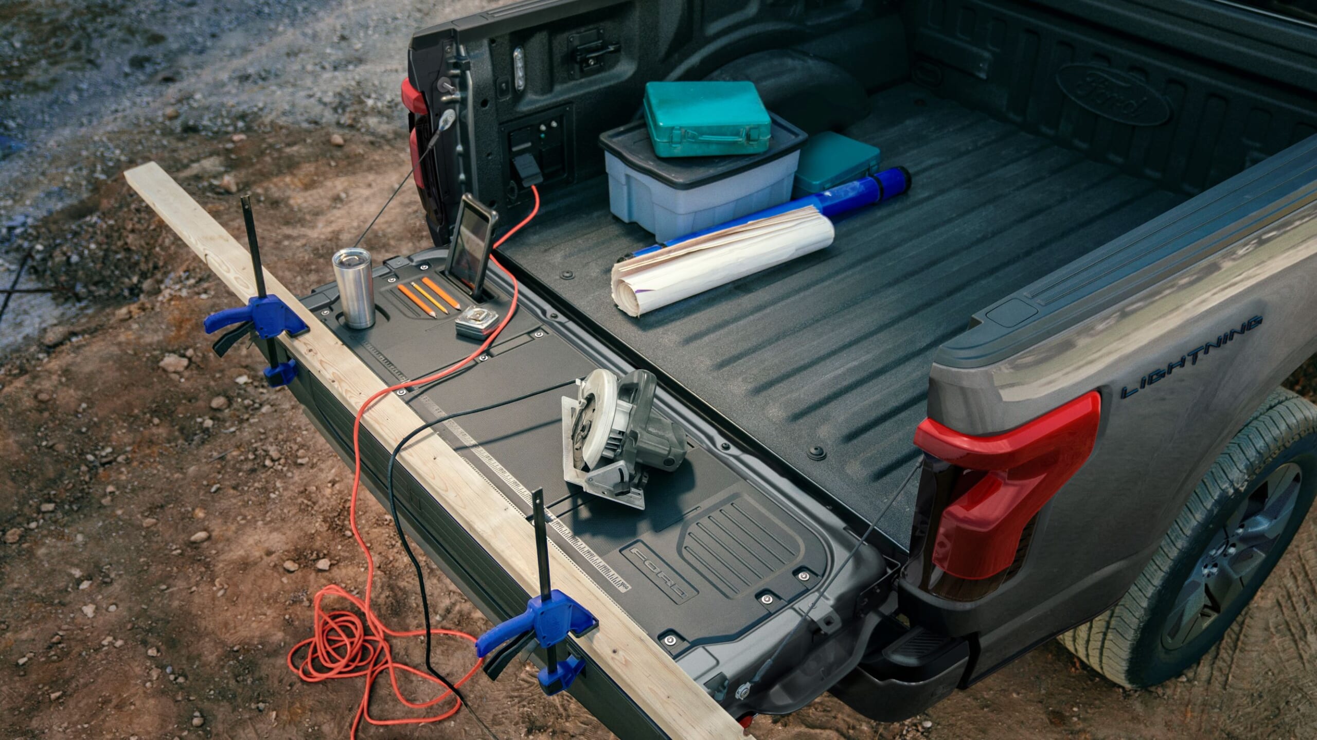 Ford F-150 Lightning Lariat (4)