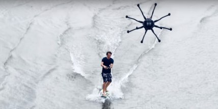 Drone + Surfing = Dronesurfing (Photo: Freefly Systems)