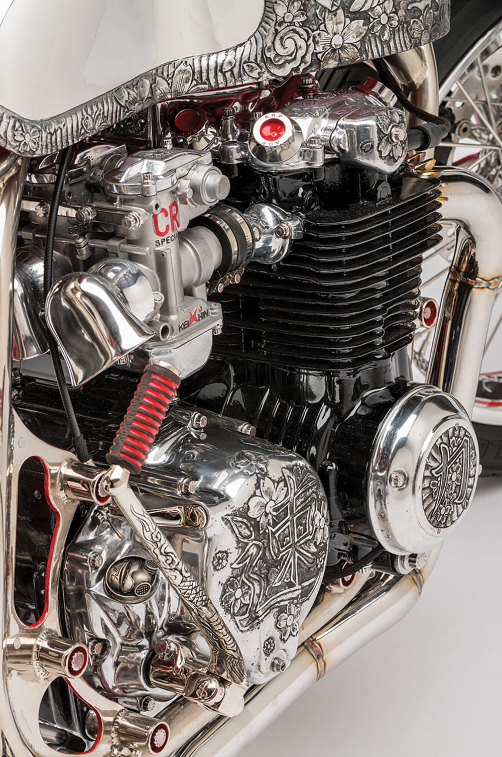 Fuller-Moto-Engraved-Honda-Shogun-3.jpg