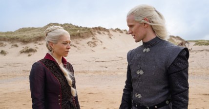 Emma D'Arcy as Princess Rhaenyra Targaryen and Matt Smith as Prince Daemon Targaryen.