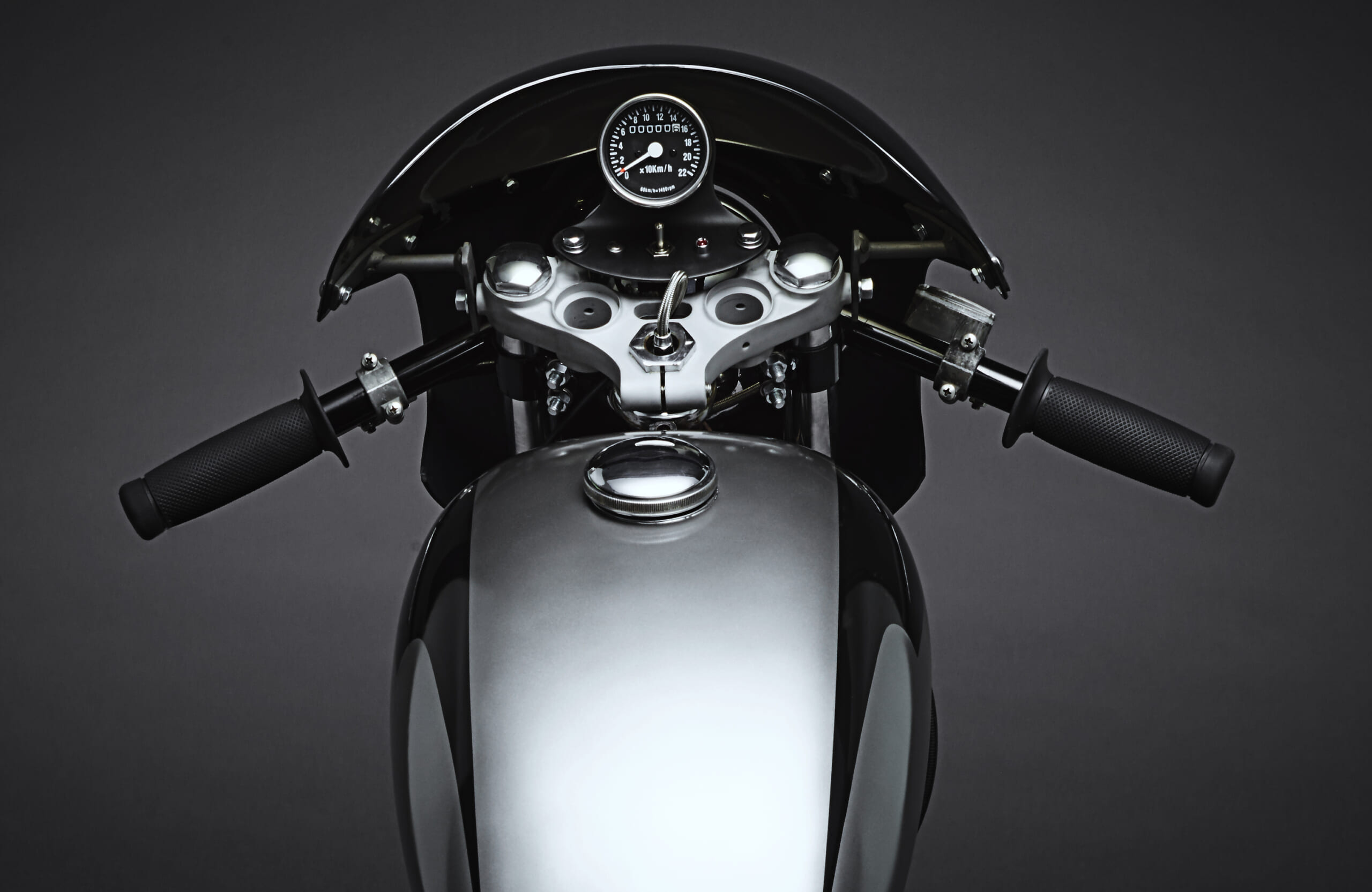 JamesVille MotorCycles_160403_BIKE01_031.jpg