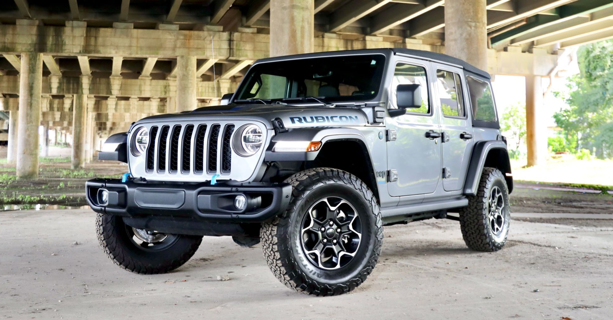 New Jeep Wrangler 4XE: First Ride Review - Maxim