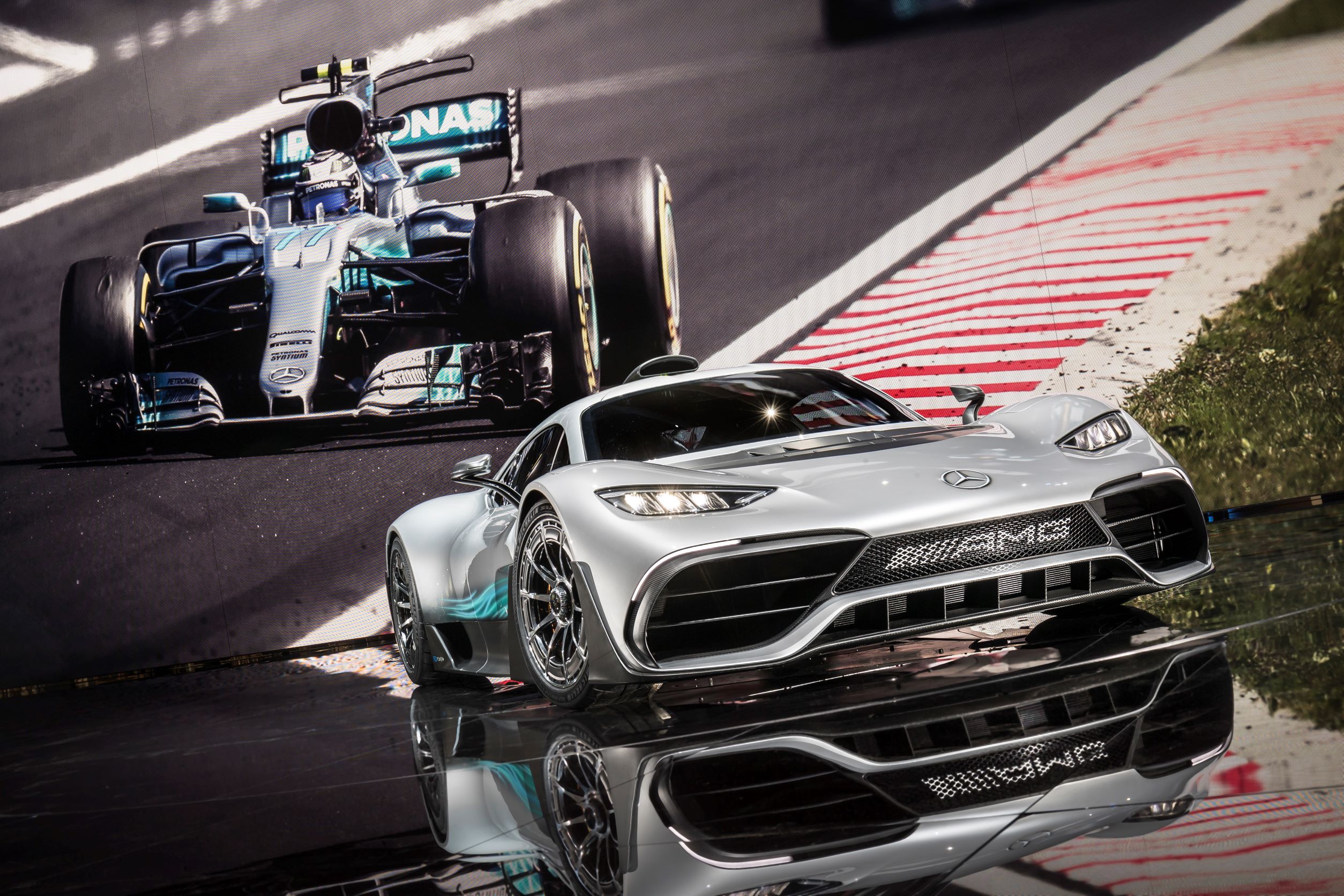 Mercedes-AMG Project ONE (2)