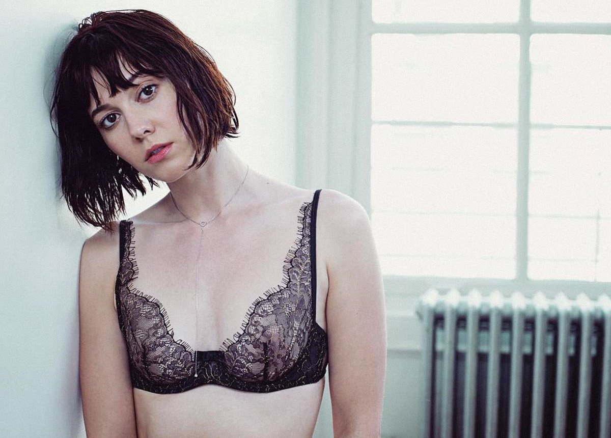 Mary Elizabeth Winstead Strips Down In A Sexy New Photo Shoot Maxim