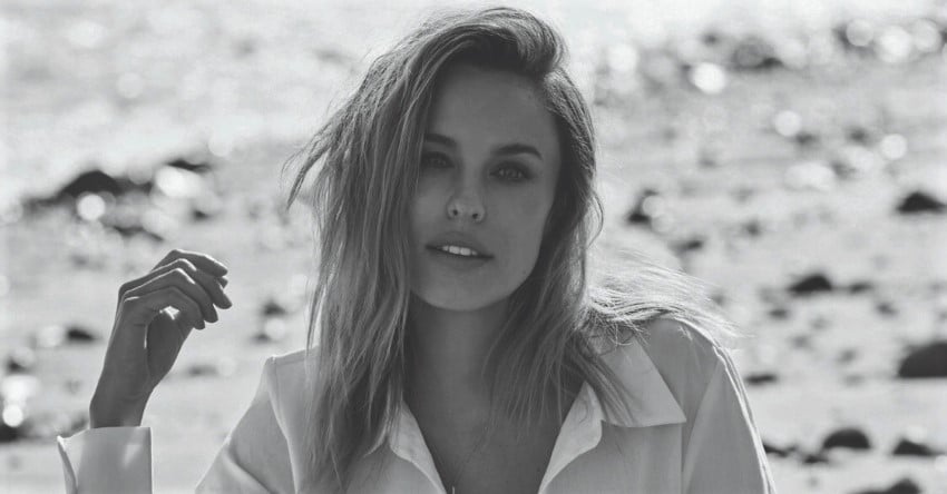 'Mortal Kombat' Star Jessica McNamee On HBO Max Movie's R-Rating and