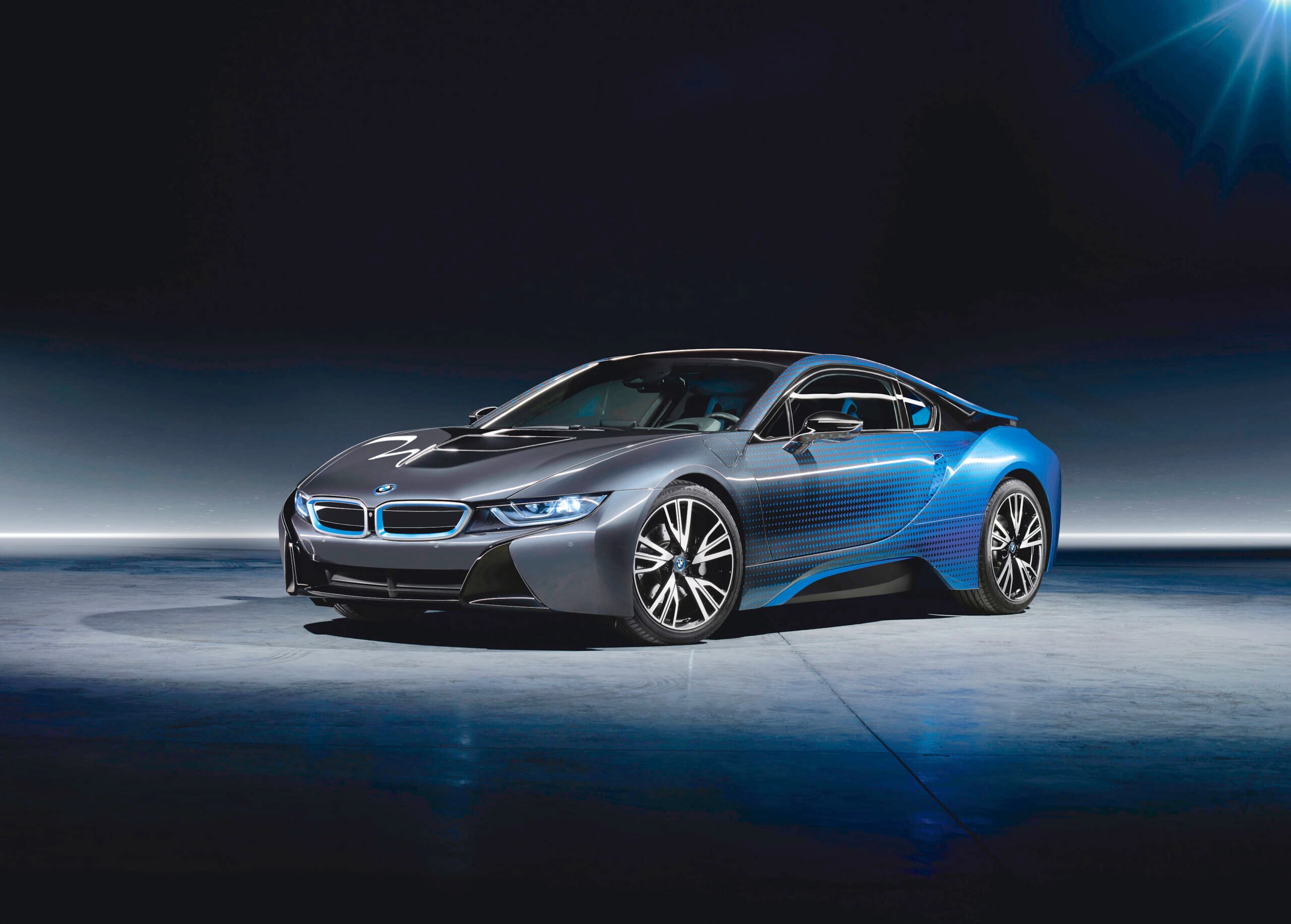 P90235880_highRes_bmw-i8-garage-italia.jpg