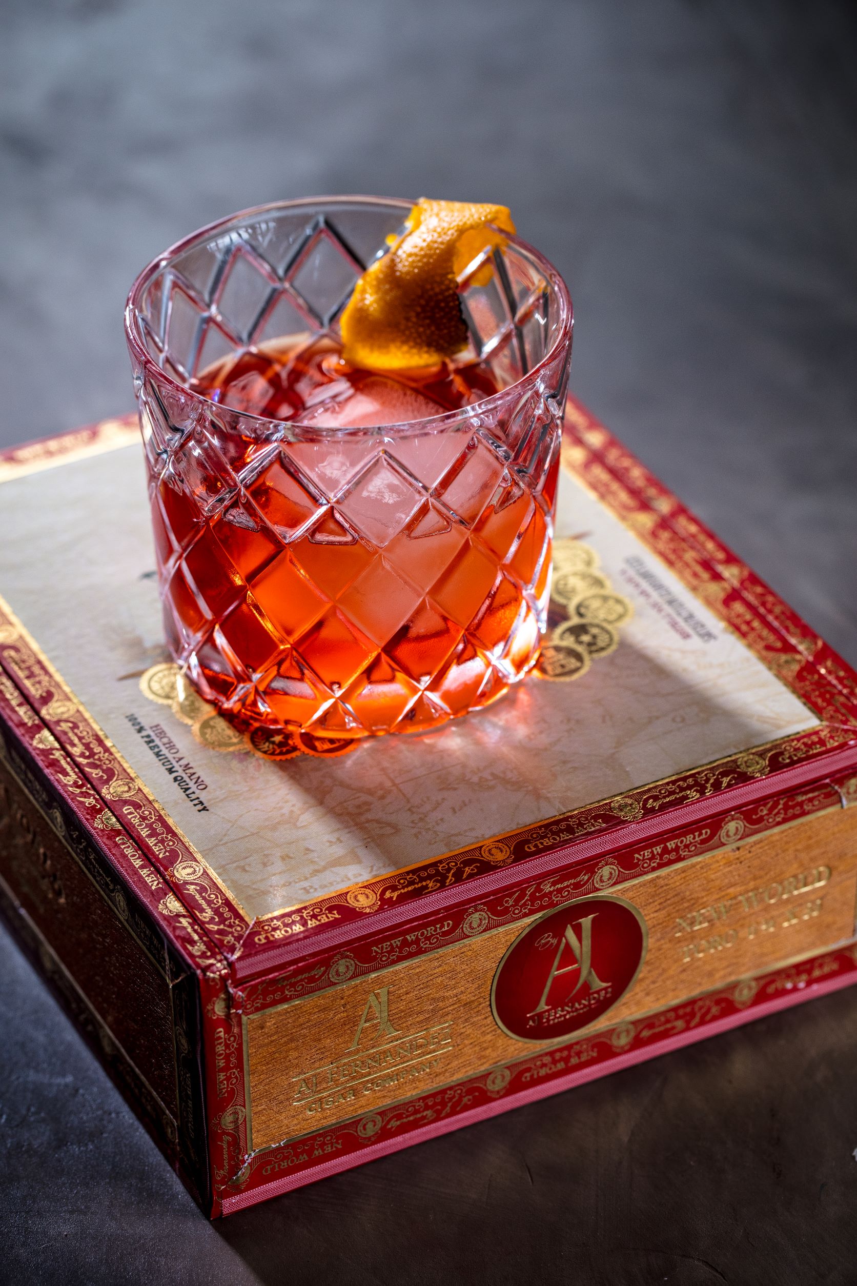 The Negroni a Love Affair With a Classic Cocktail (9)