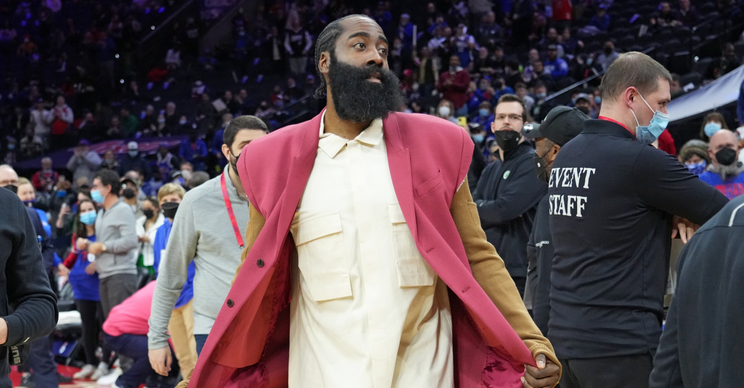 Basketball Fans React To James Harden Fit At Sixers Game